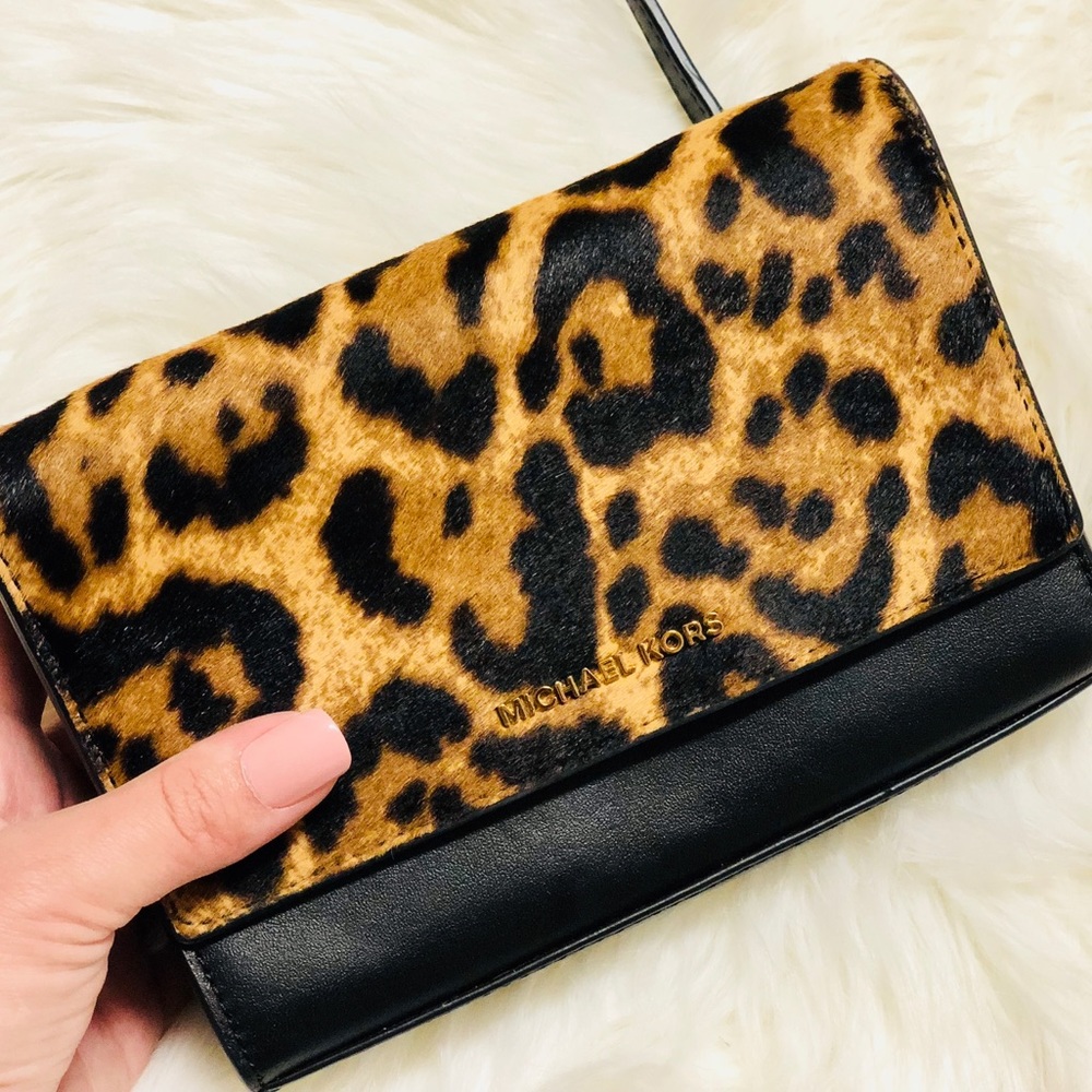 NWT Michael kors crossbody🔥